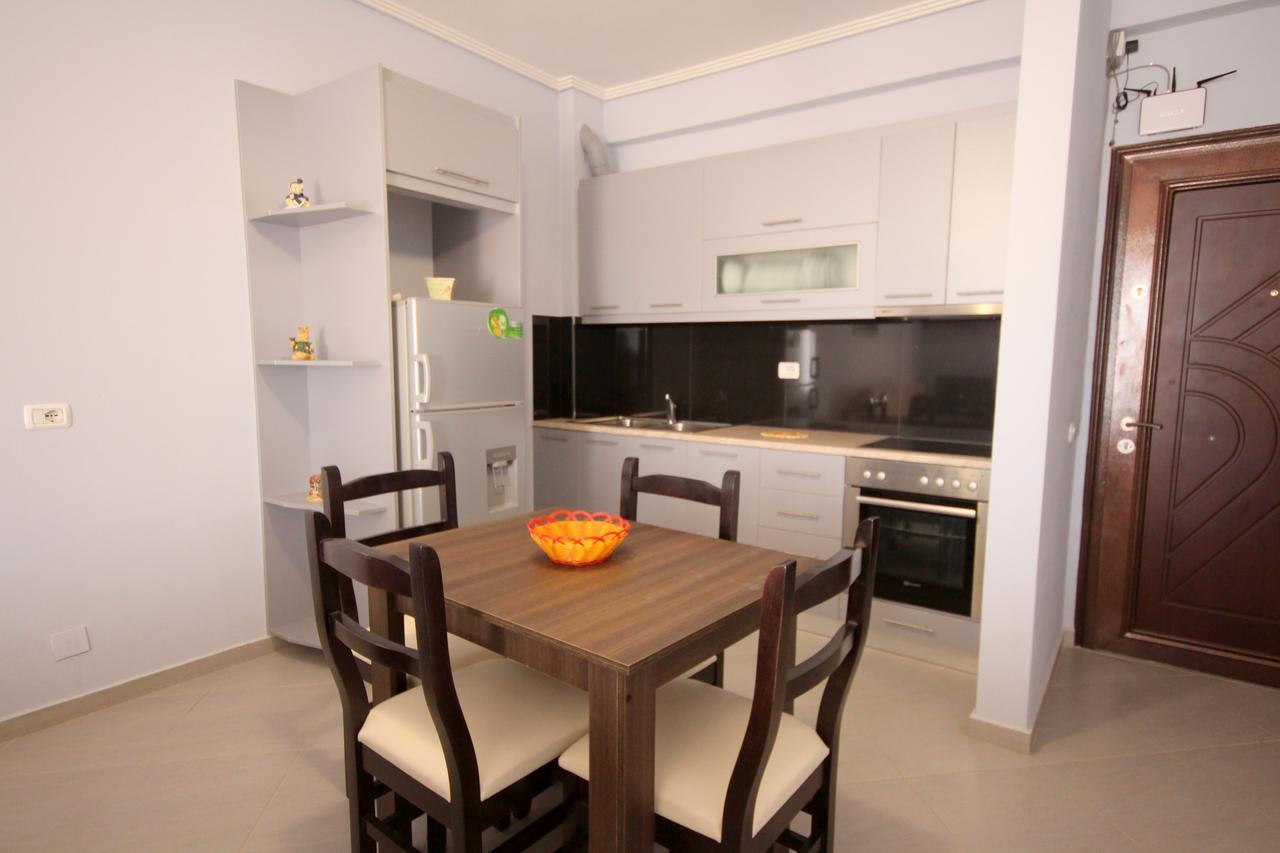 Ideal Holiday Apartments Саранде Екстериор снимка